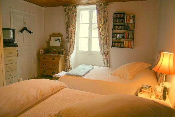 Chambres D'Hotes Chez Carolyn Villefranche-du-Périgord Habitación foto